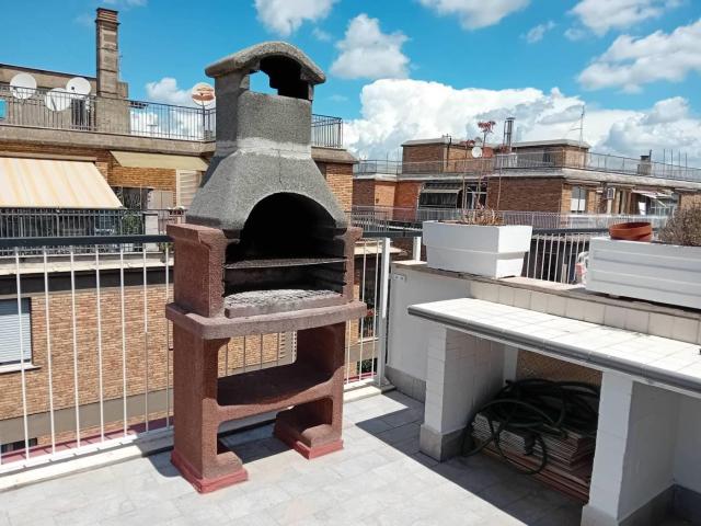 Affittasi Attico, ATTICO VILLA PAMPHILI RISTRUTTURATO Annunci Roma Roma Rif.624458