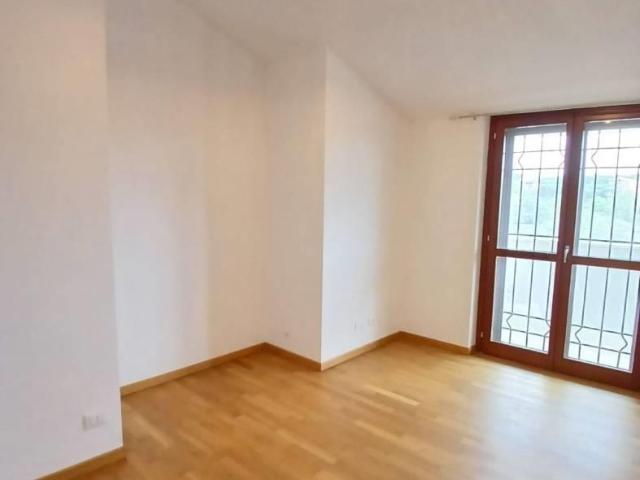 Affittasi Attico, Affitto trilocale attico bilivelli Annunci Roma, Frazione La Giustiniana Rif.631049