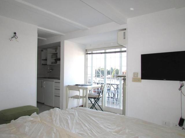 Affittasi Attico, Bologna/Nomentano attichetto monocamera Annunci Roma Roma Rif.630366