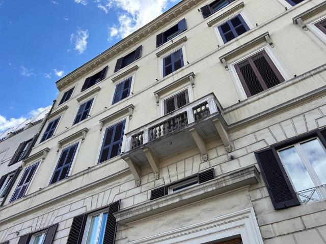 Affittasi Attico, Elegante Attico in Affitto nel Cuore di Roma Annunci Roma Roma Rif.635775