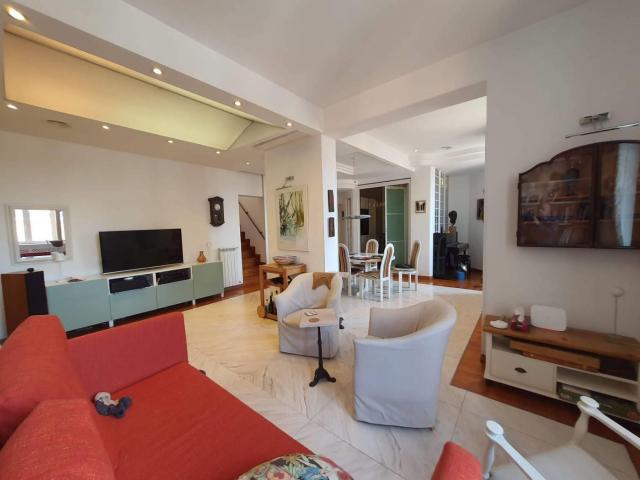 Affittasi Attico, Splendido Attico Re di Roma Annunci Roma, Zona Re di Roma Rif.632637