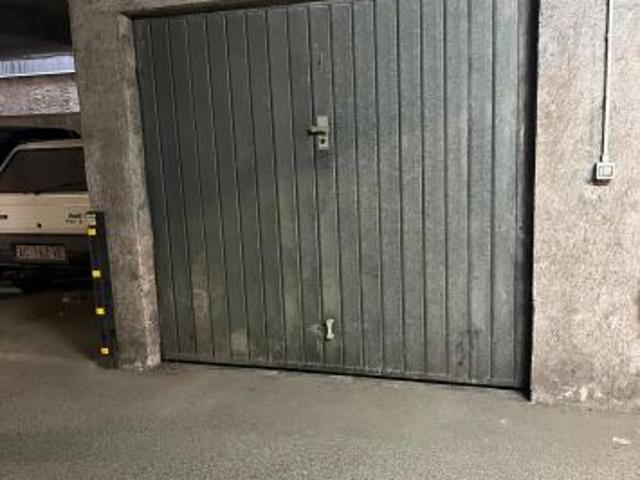 Affittasi Box Auto Deposito Cantina Roma Via Frascheri 85