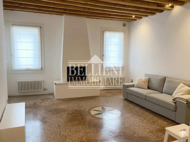 AFFITTASI BICAMERE ARREDATO CON GARAGE BORGO SANTA LUCIA