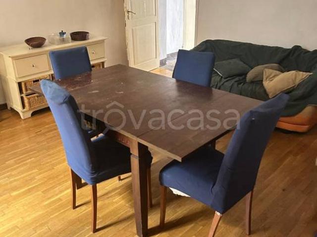 Affittasi bilocale a Bologna, Santo Stefano