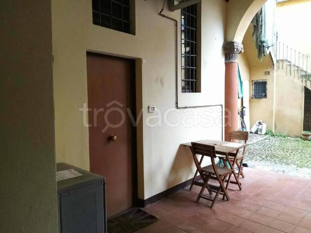 Affittasi bilocale a Bologna vicolo Bolognetti, 6, San Vitale
