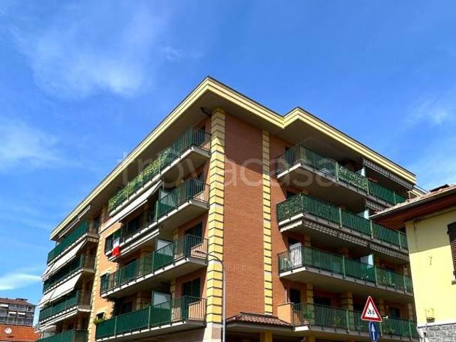 Affittasi bilocale a Collegno via Roma, 42, Santa Maria