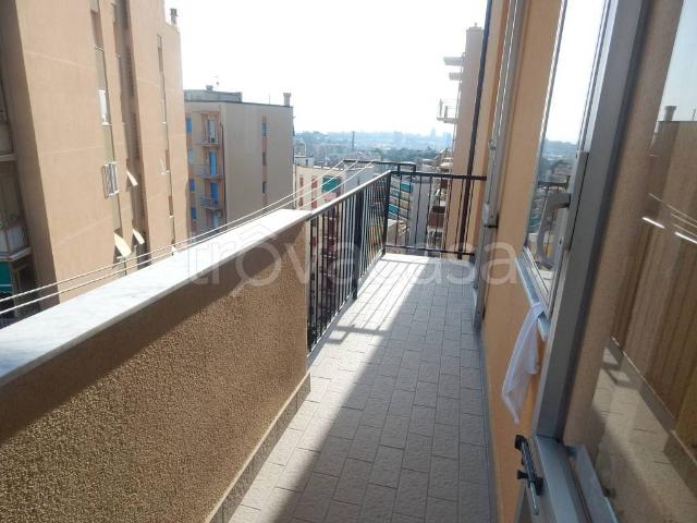 Affittasi bilocale a Genova via Fratelli Canale, Borgoratti