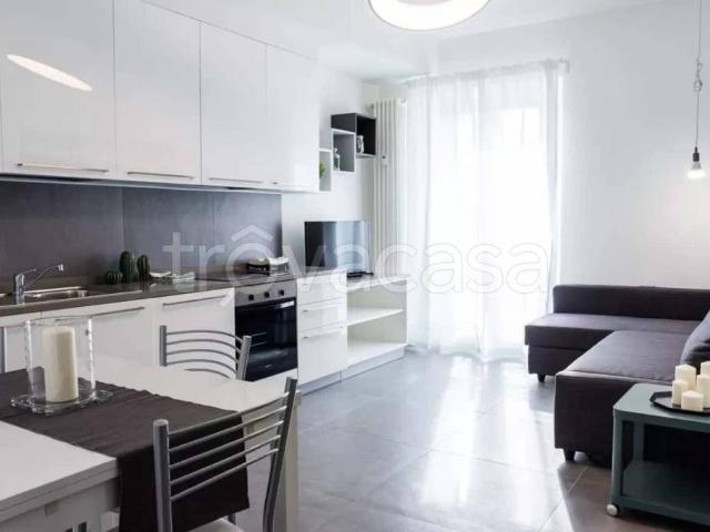 Affittasi bilocale a Milano via San Gerolamo Emiliani, Porta Romana Medaglie d'Oro