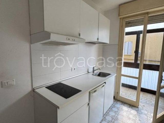 Affittasi bilocale a Padova via Giovanni Brotto, 6, Terranegra