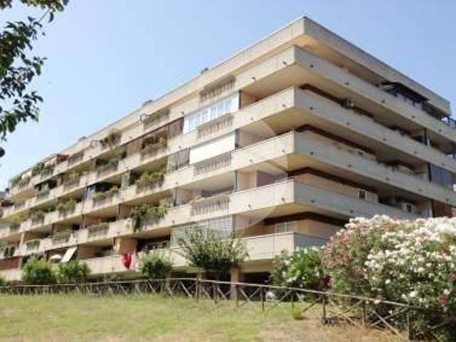 Affittasi bilocale a Roma via Nino Taranto, 30, Malafede