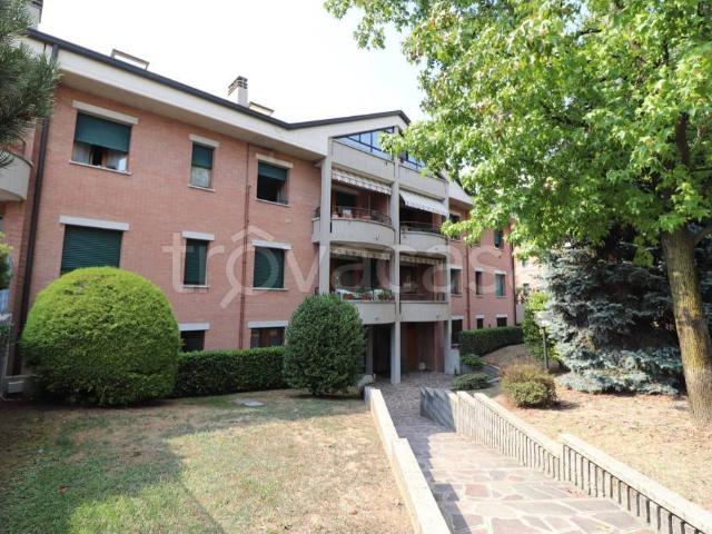Affittasi bilocale a Solaro via Ferruccio Parri, 6