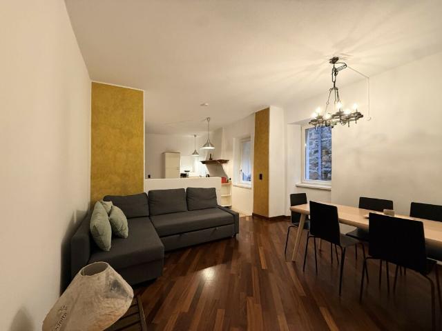 AFFITTASI ESCLUSIVO 4 LOCALI IN PALAZZO STORICO A MORCOTE