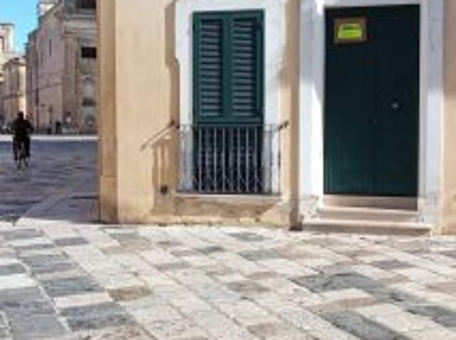 Affittasi locale per uso ufficio