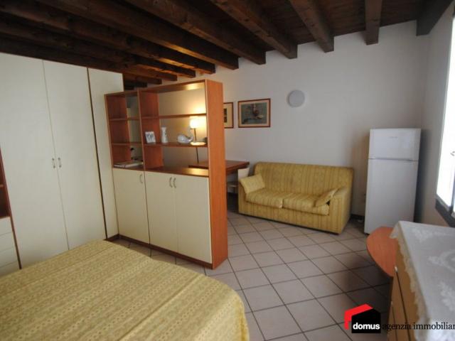 Affittasi monolocale thiene centro