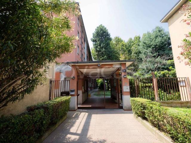 Affittasi monolocale a Milano via Jacopino da Tradate 9, Certosa