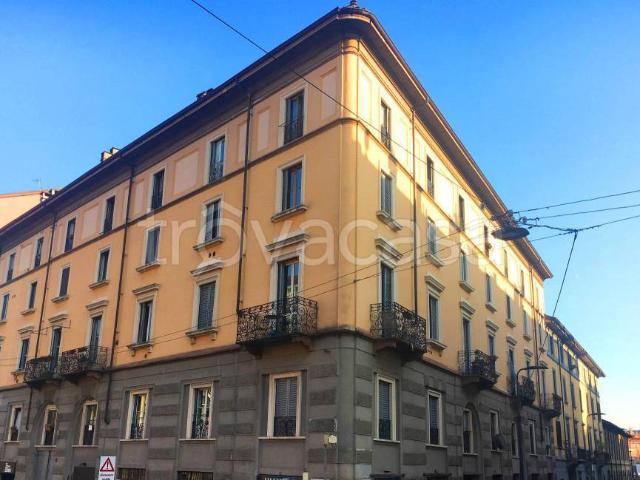 Affittasi monolocale a Milano, Navigli Darsena