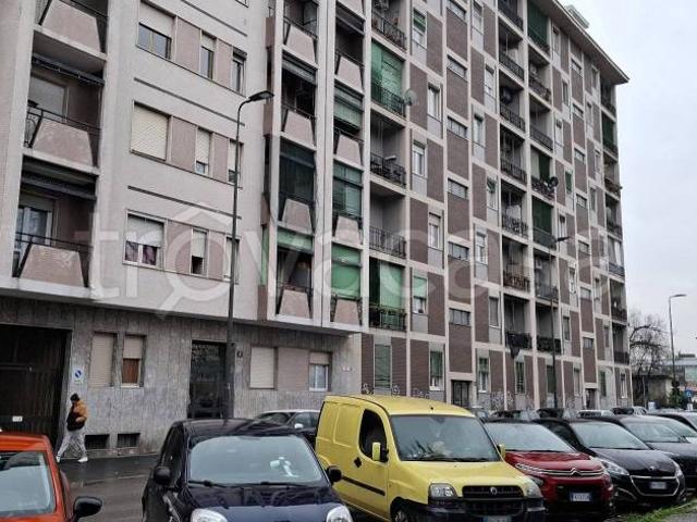 Affittasi monolocale a Milano piazza Tirana, 15, Giambellino