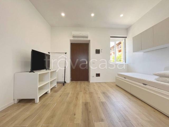 Affittasi monolocale a Camparada via Resegone, 26
