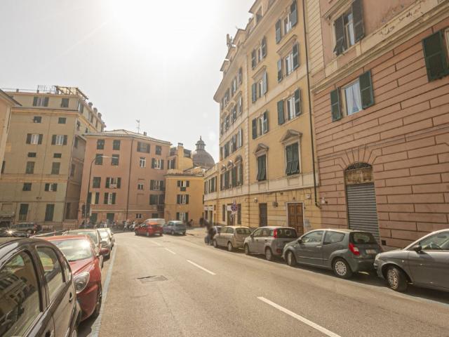 Affittasi monolocale a Genova, Centro Storico
