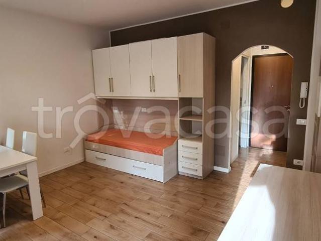 Affittasi monolocale a Padova via del Portello, 2, Portello Ospedali