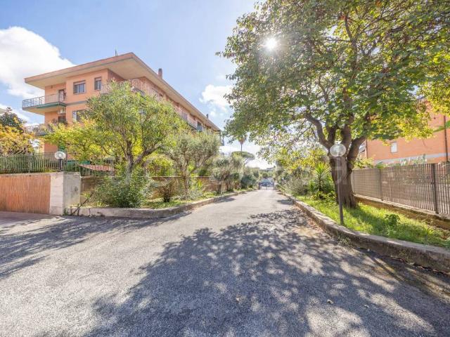 Affittasi mansarda a Roma via Portuense, 820, Casetta Mattei Corviale