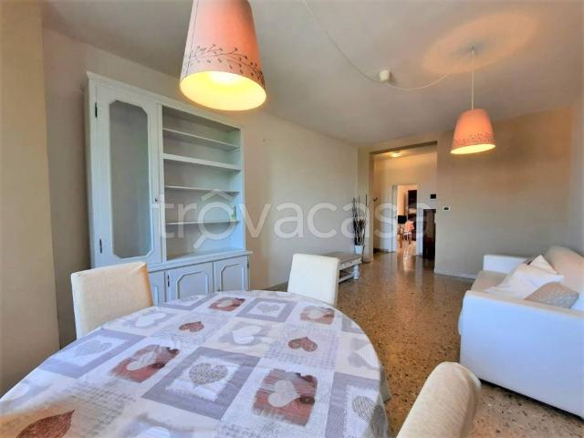 Affittasi stabile/palazzo a Loiano