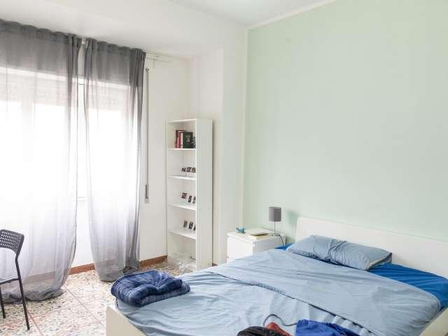 Affittasi stanza in appartamento con 3 camere a Marconi, Roma