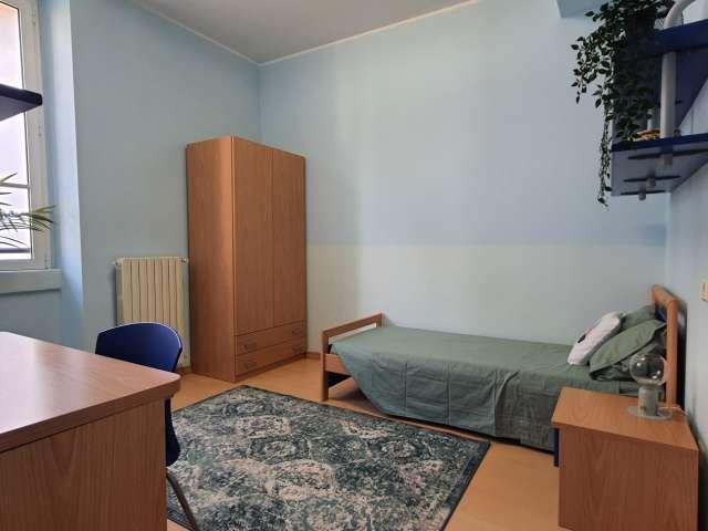 Affittasi stanza in appartamento con 3 camere da letto in residence a Milano