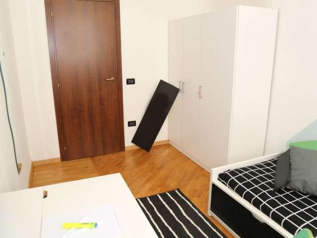 Affittasi stanza in appartamento con 6 camere a Trento