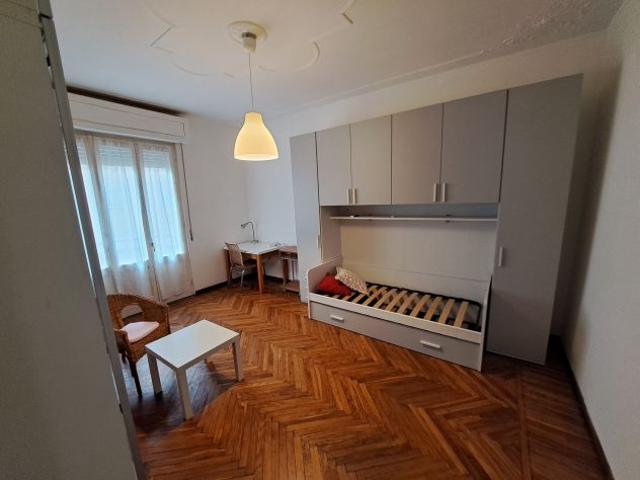 Affittasi Stanza singola viale Golgi