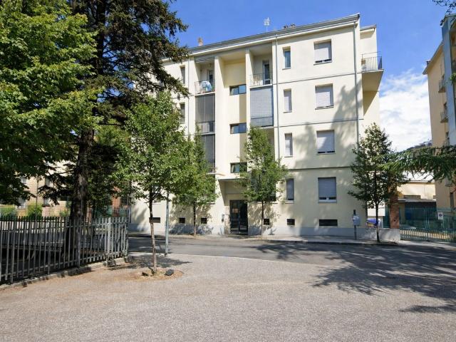 Affittasi stanza zona Ospedale
