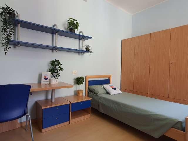 Affittasi posto letto in monolocale, Milano