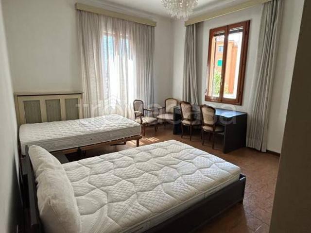 Affittasi quadrilocale a Bologna piazza Adam Mickiewicz, San Donato