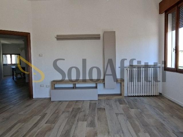 Affittasi quadrilocale a Legnago via Barbarani Berto, 1, Casette