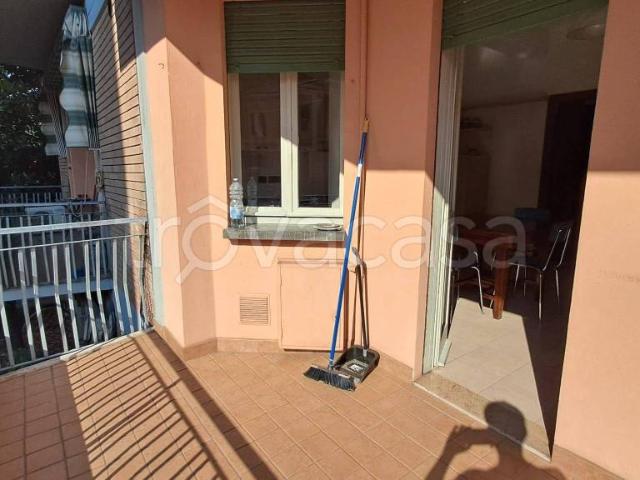 Affittasi quadrilocale a Reggio nell'Emilia via Bonifazio Asioli, Ospedale Villaggio Manenti