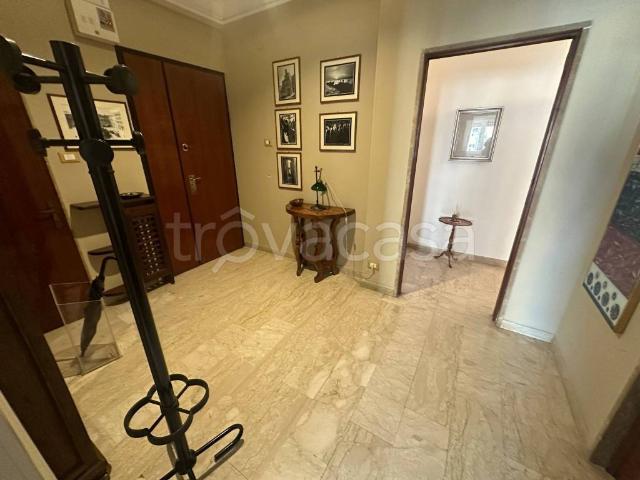 Affittasi quadrilocale a Taranto via Cataldo Nitti, 31, Borgo