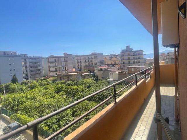 AFFITTASI REGGIO CALABRIA VIA PIO XI