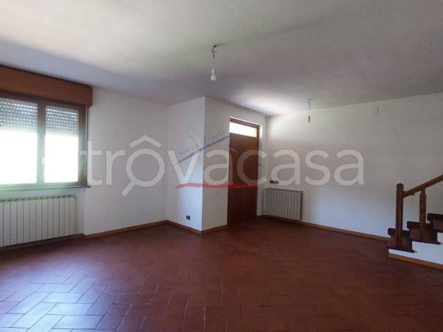 Affittasi trilocale a Capolona viale Dante