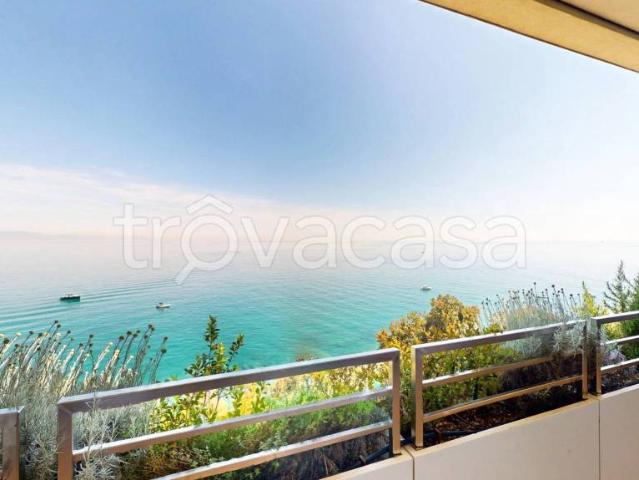 Affittasi trilocale a Celle Ligure