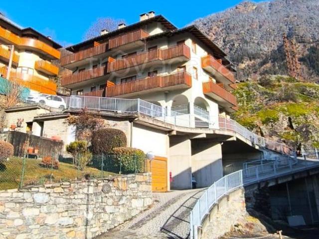 Affittasi trilocale a Chiesa in Valmalenco