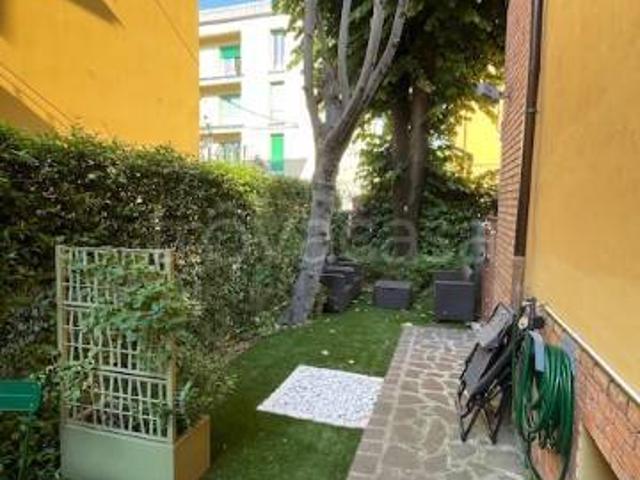Affittasi trilocale a Bologna via Paganino Bonafede, 12, Mazzini Fossolo