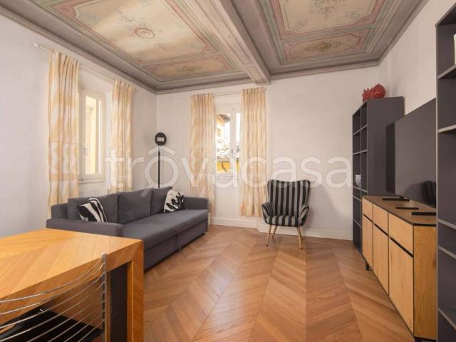 Affittasi trilocale a Firenze via Palazzuolo, Santa Maria Novella