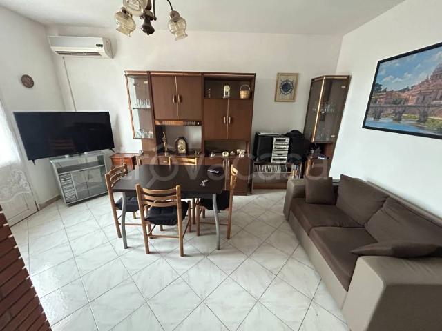 Affittasi trilocale a Ostiglia