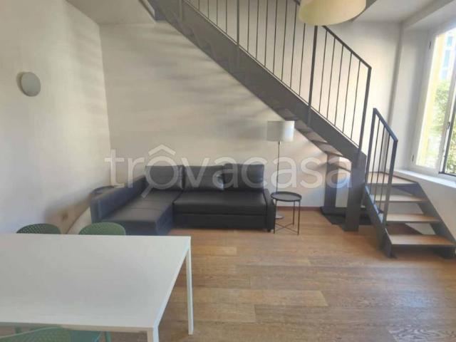 Affittasi trilocale a Milano via Molino delle Armi, Ticinese