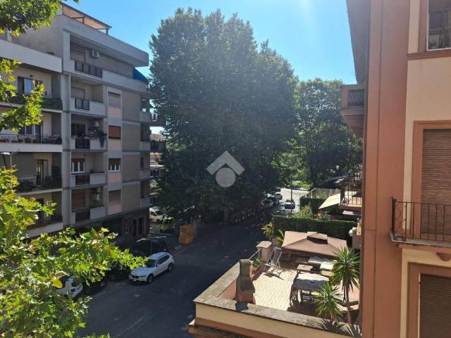 Affittasi trilocale a Roma piazza duca di genova, Ostia Ponente