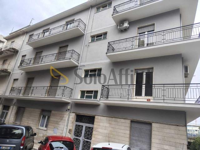 Affittasi trilocale a Reggio di Calabria via Montevergine