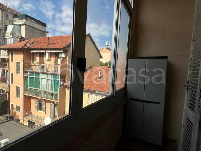 Affittasi trilocale a Torino via Carlo Capelli, 27, Parella