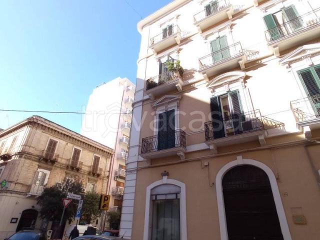 Affittasi trilocale a Taranto via Felice Cavallotti, 90, Borgo