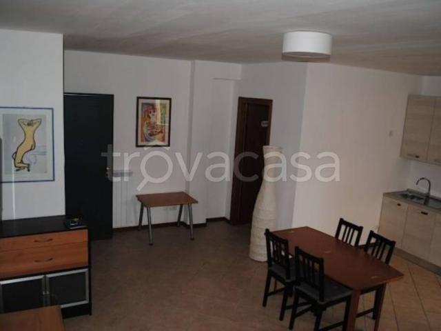 Affittasi quadrilocale a Terni via degli Arroni, 89, Cesure Valenza