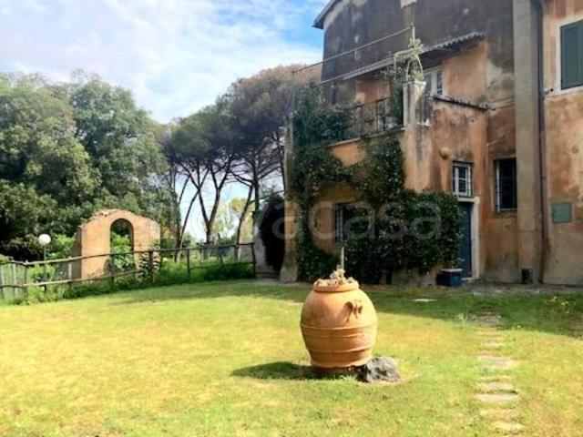 Affittasi villa bifamiliare a Roma, Ostia Antica